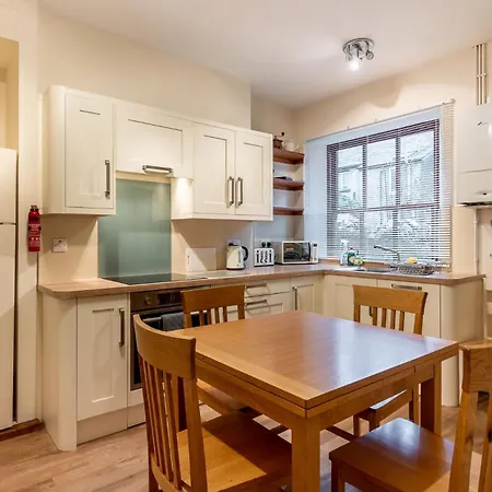 Tatil Evi 4 Bed In Ambleside Oc-Lr050 *